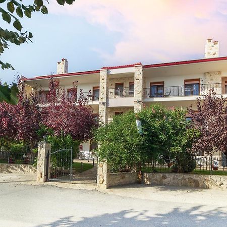 Maltinas House Aparthotel Мола Калива Екстериор снимка