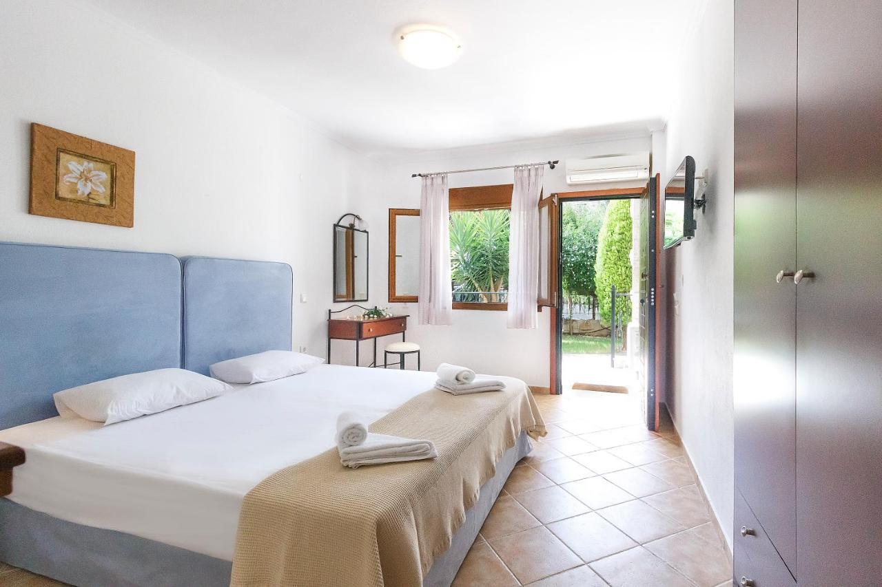 Maltinas House Aparthotel Мола Калива Екстериор снимка