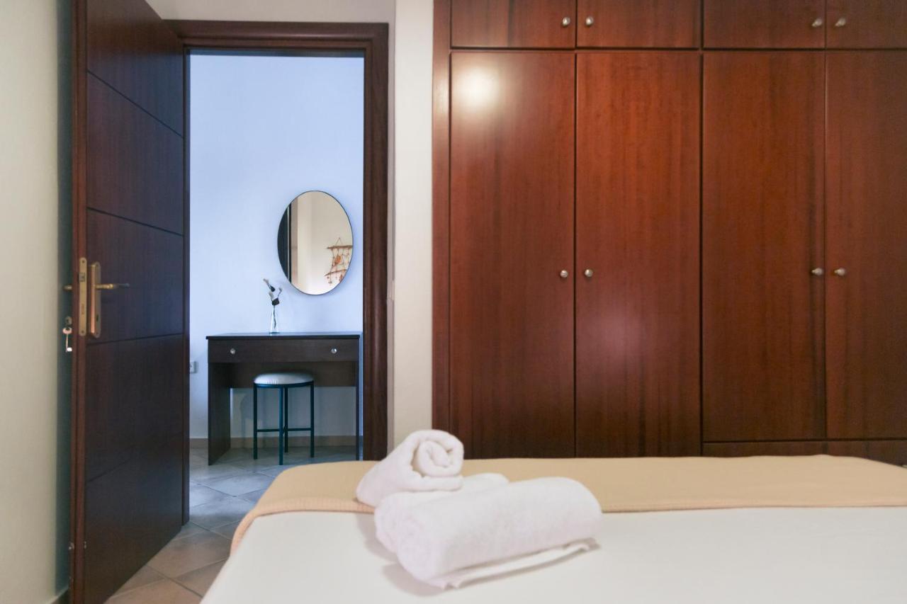 Maltinas House Aparthotel Мола Калива Екстериор снимка