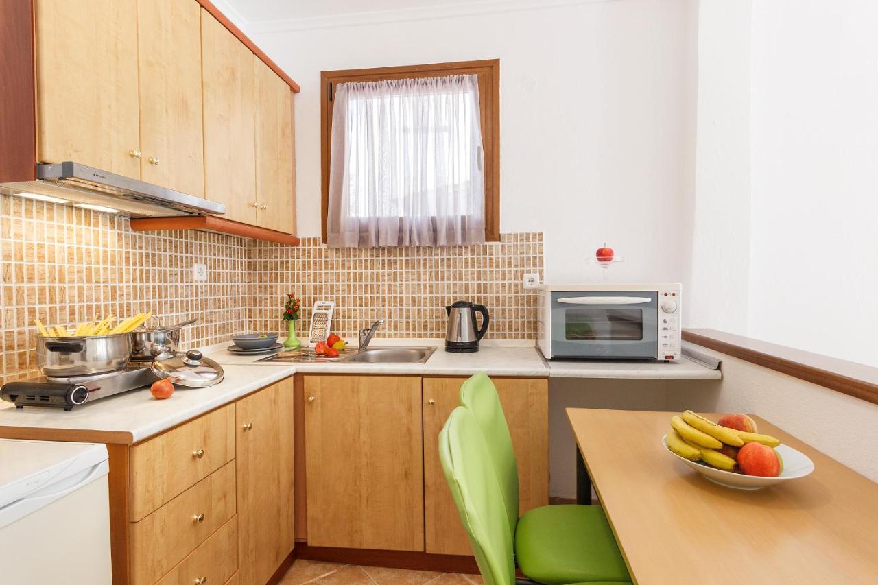 Maltinas House Aparthotel Мола Калива Екстериор снимка
