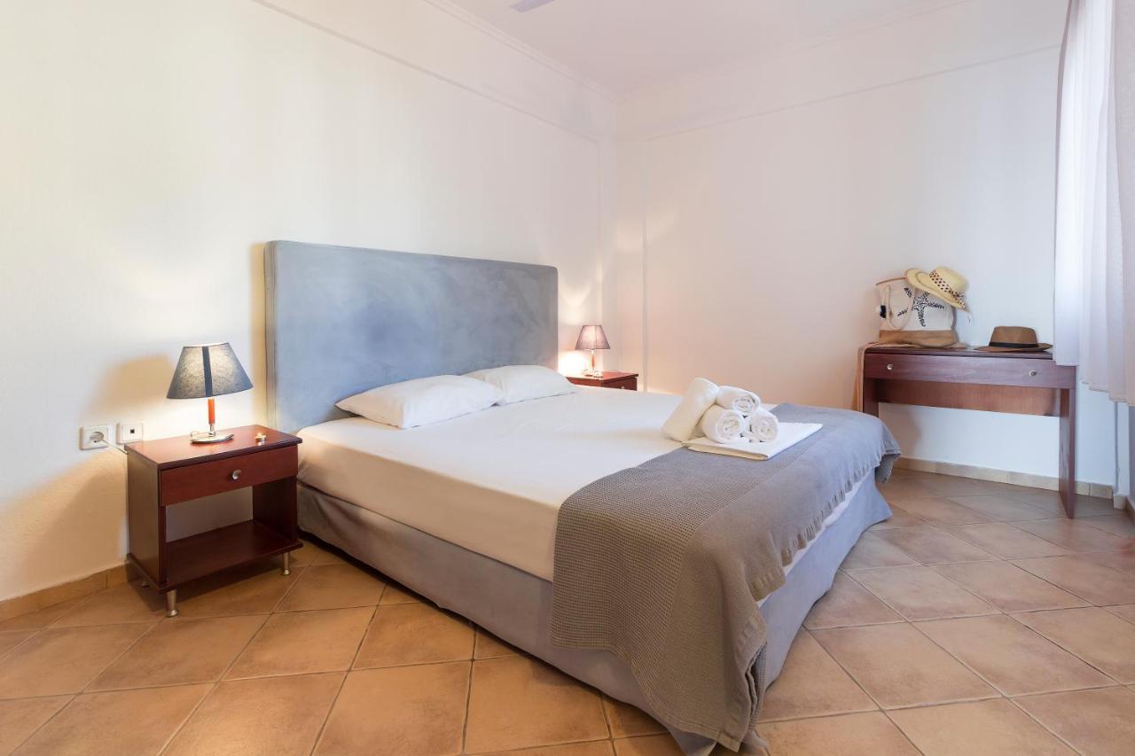 Maltinas House Aparthotel Мола Калива Екстериор снимка