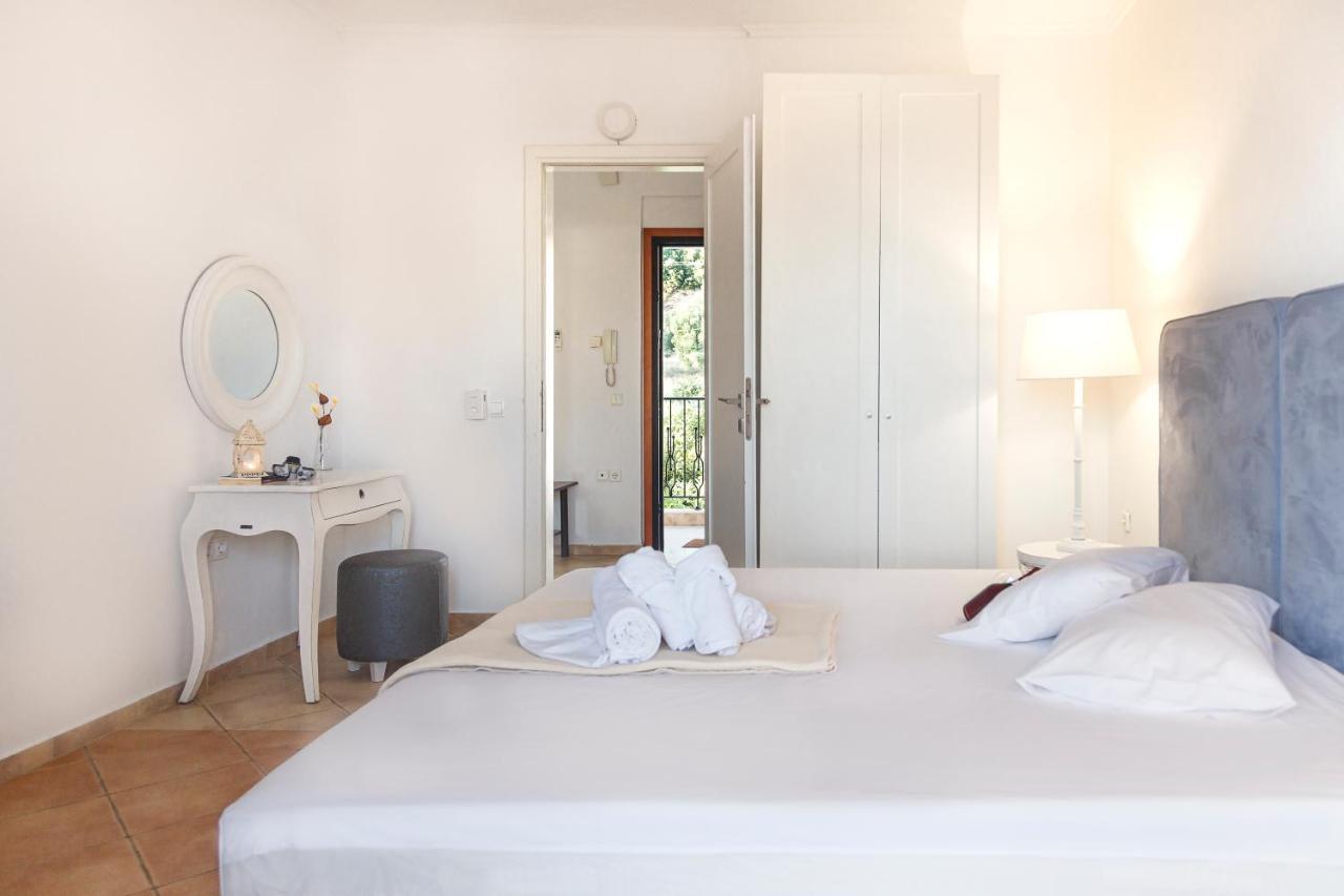 Maltinas House Aparthotel Мола Калива Екстериор снимка