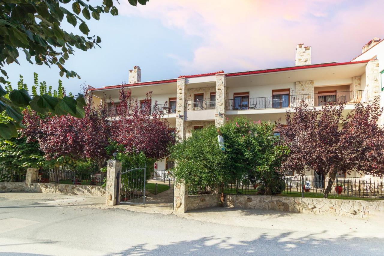 Maltinas House Aparthotel Мола Калива Екстериор снимка